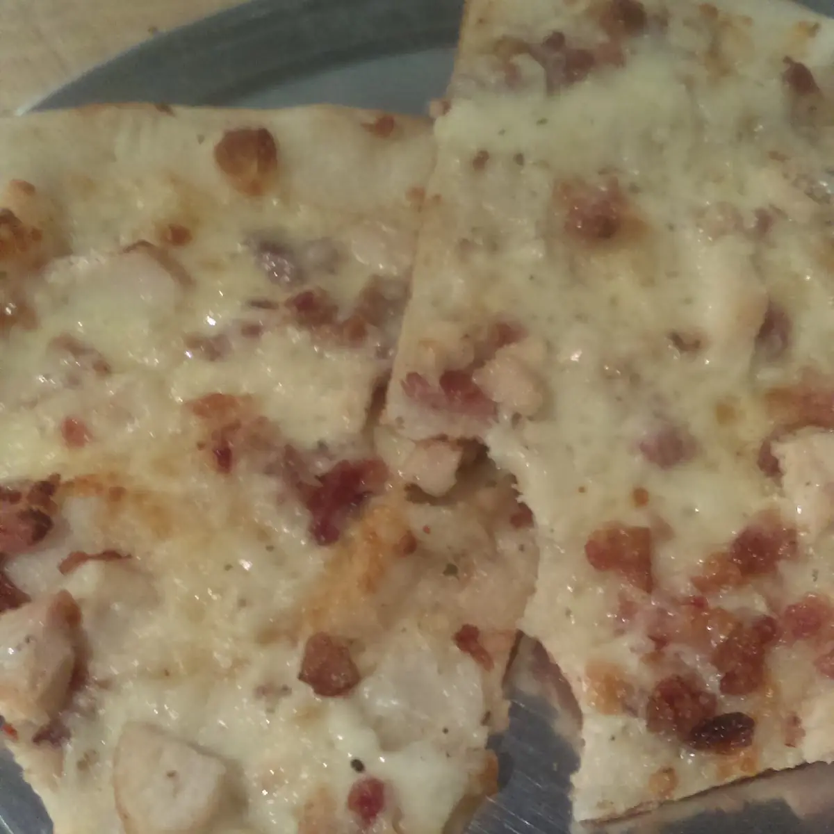 Alfredo Pizza