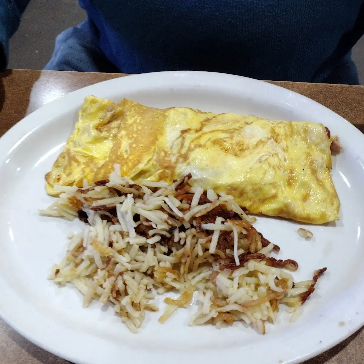 Omelet and Hash Browns