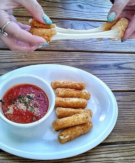 Mozzarella Sticks