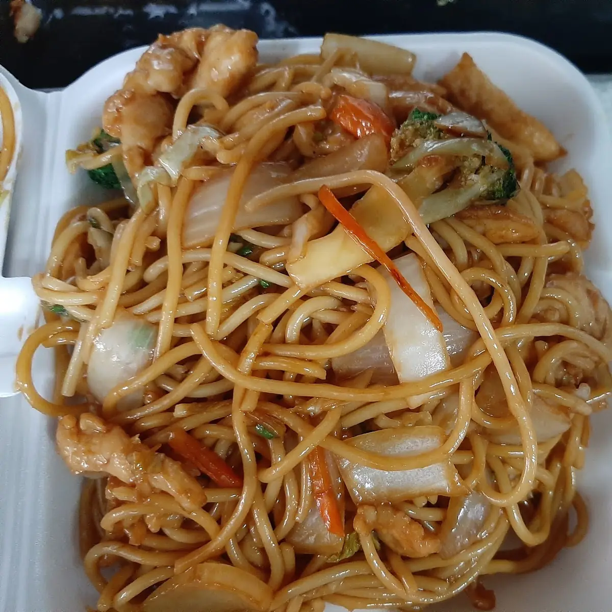 Lo Mein Pollo