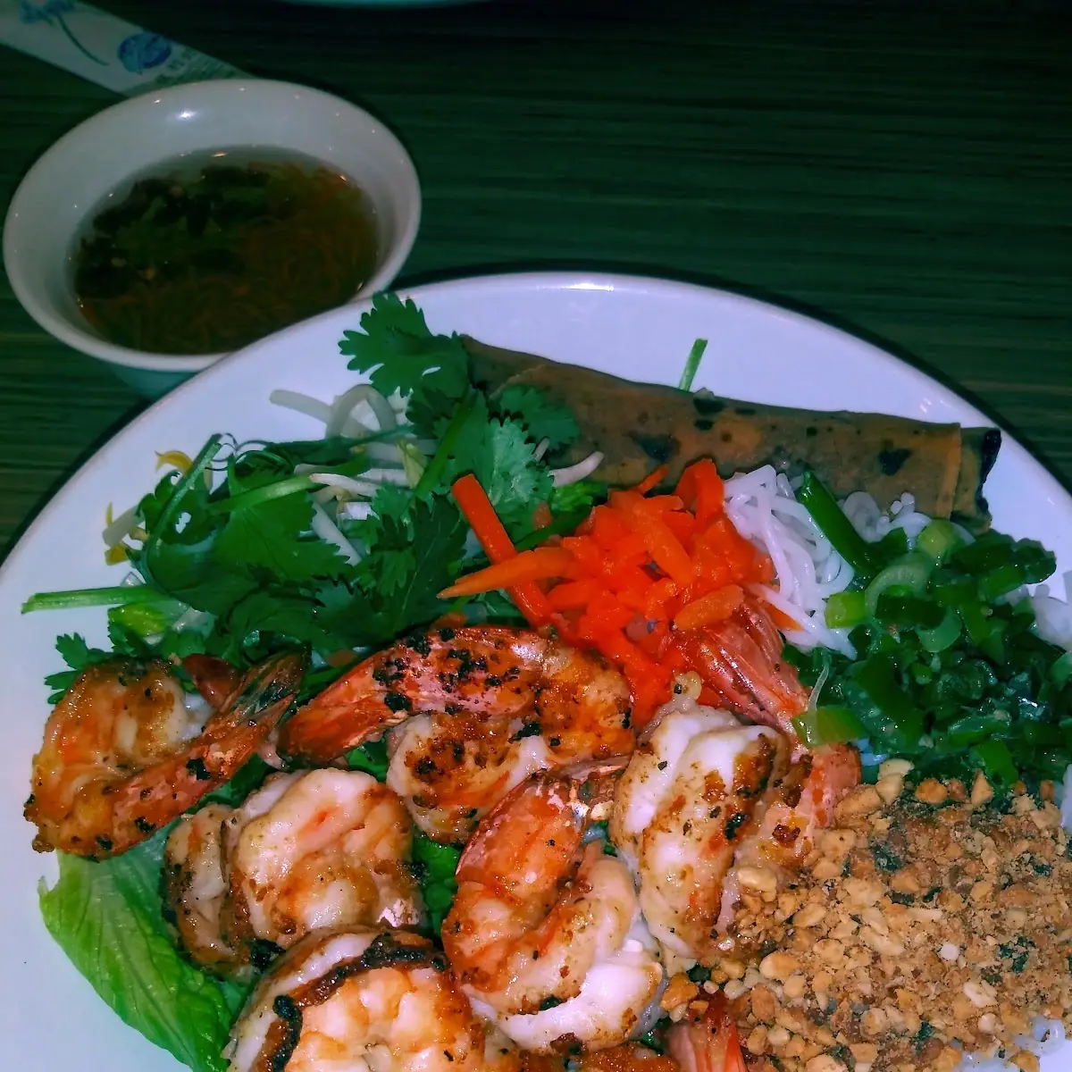 Vermicelli with Grilled Shrimp & Egg Roll