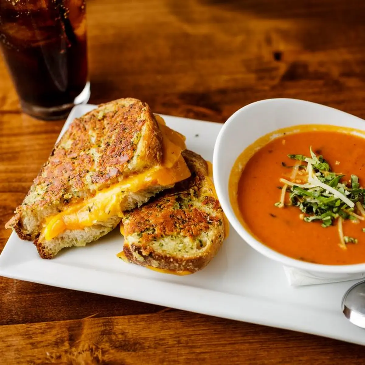 Grilled Chesse & Tomato Soup