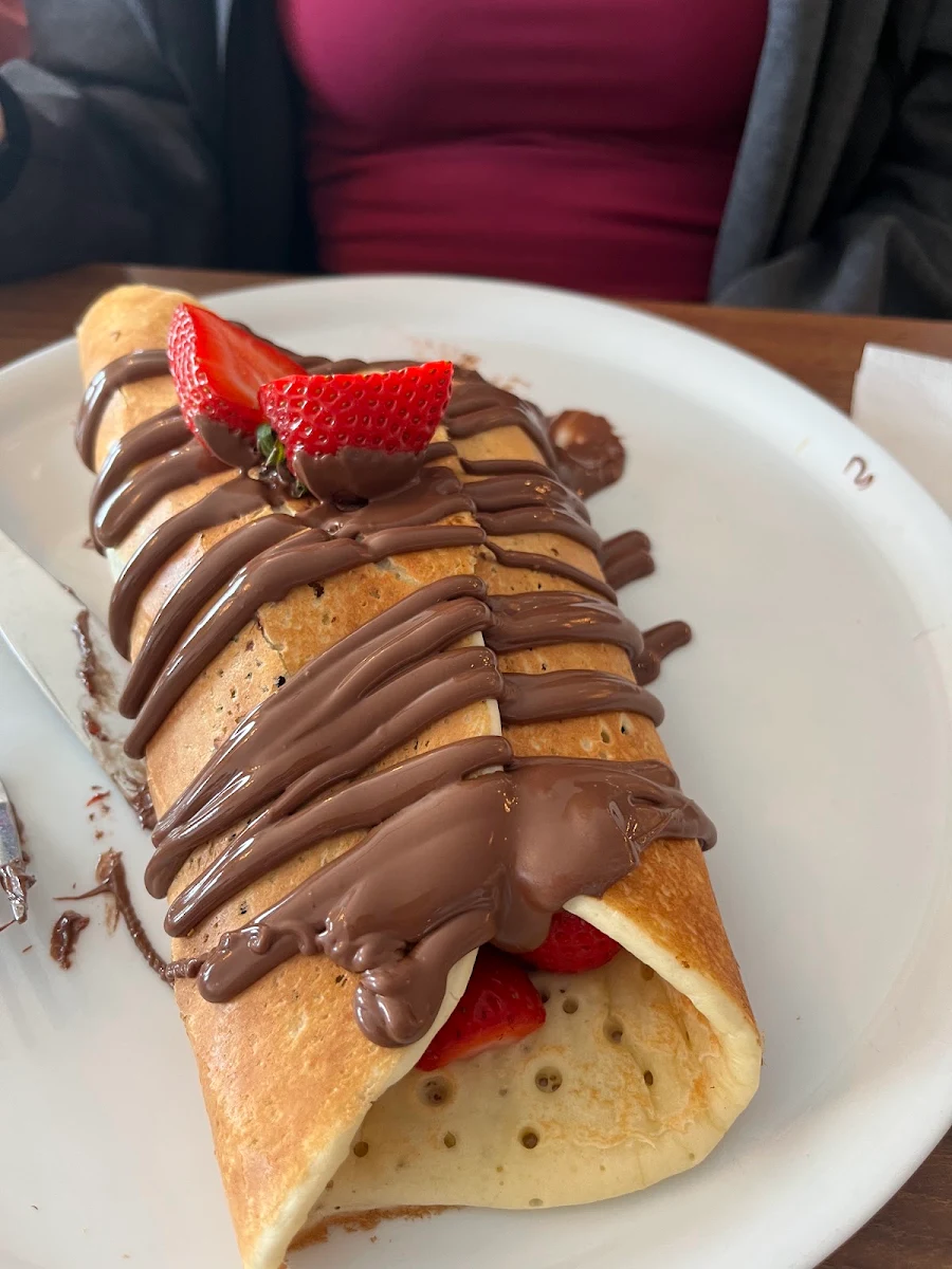 Crepe Fruits Frais Et Chocolat, Meli Crêpes, Gaufres et café