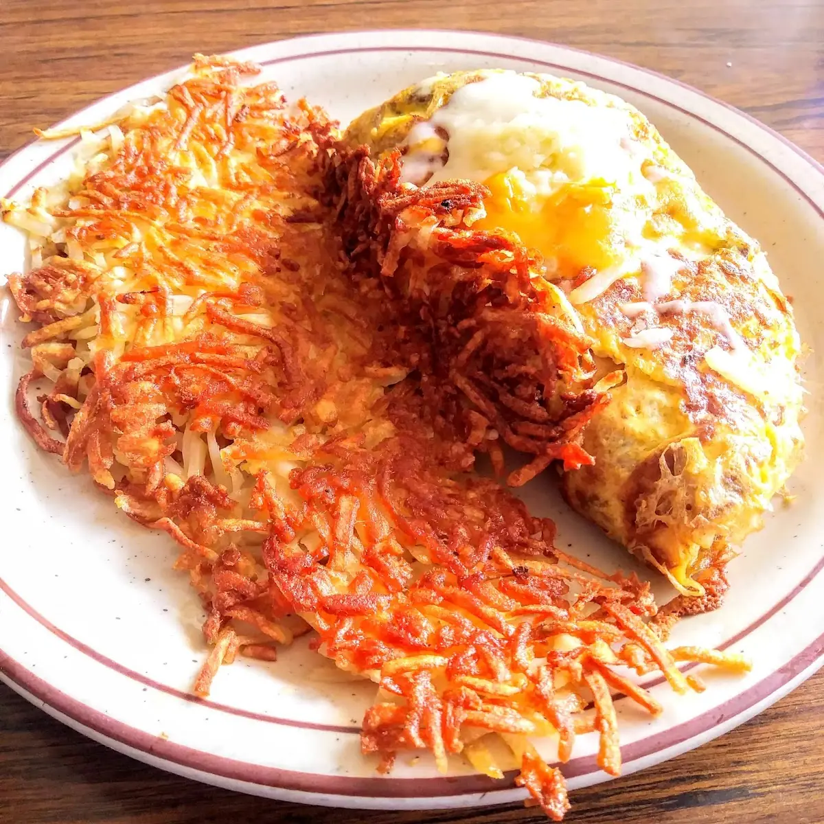 Western Omelette with Crispy Hashbrowns