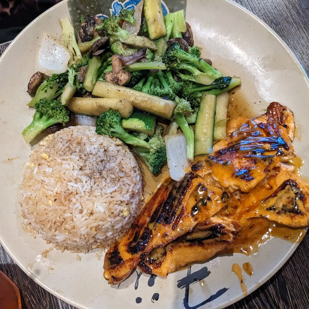 Hibachi Salmon Lunch