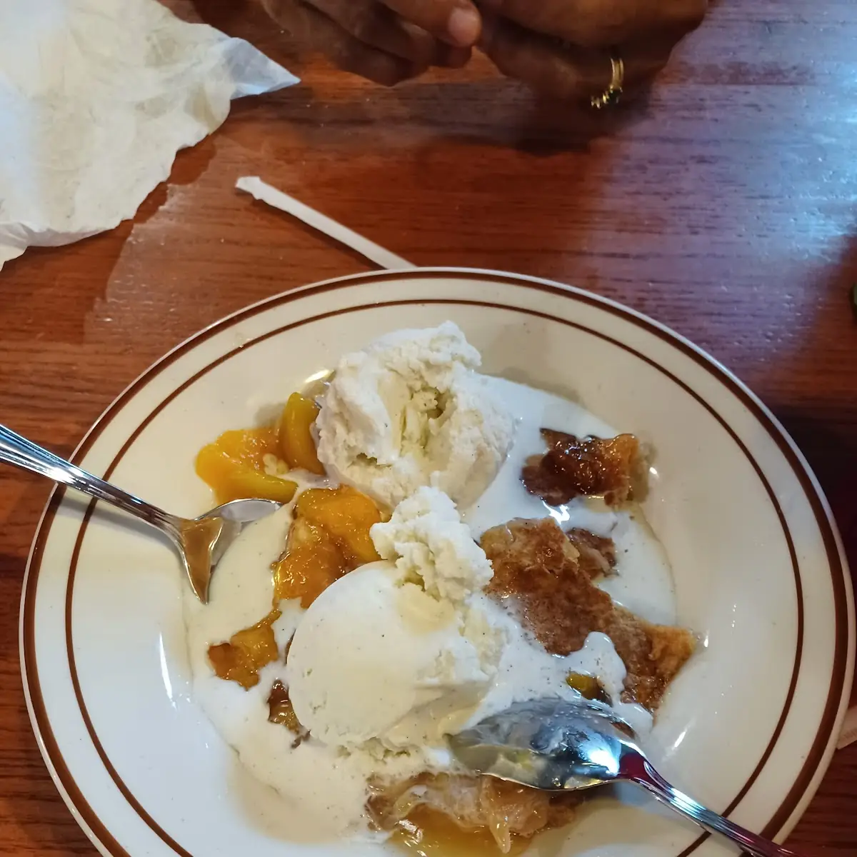 Peach Cobbler Ala Mode