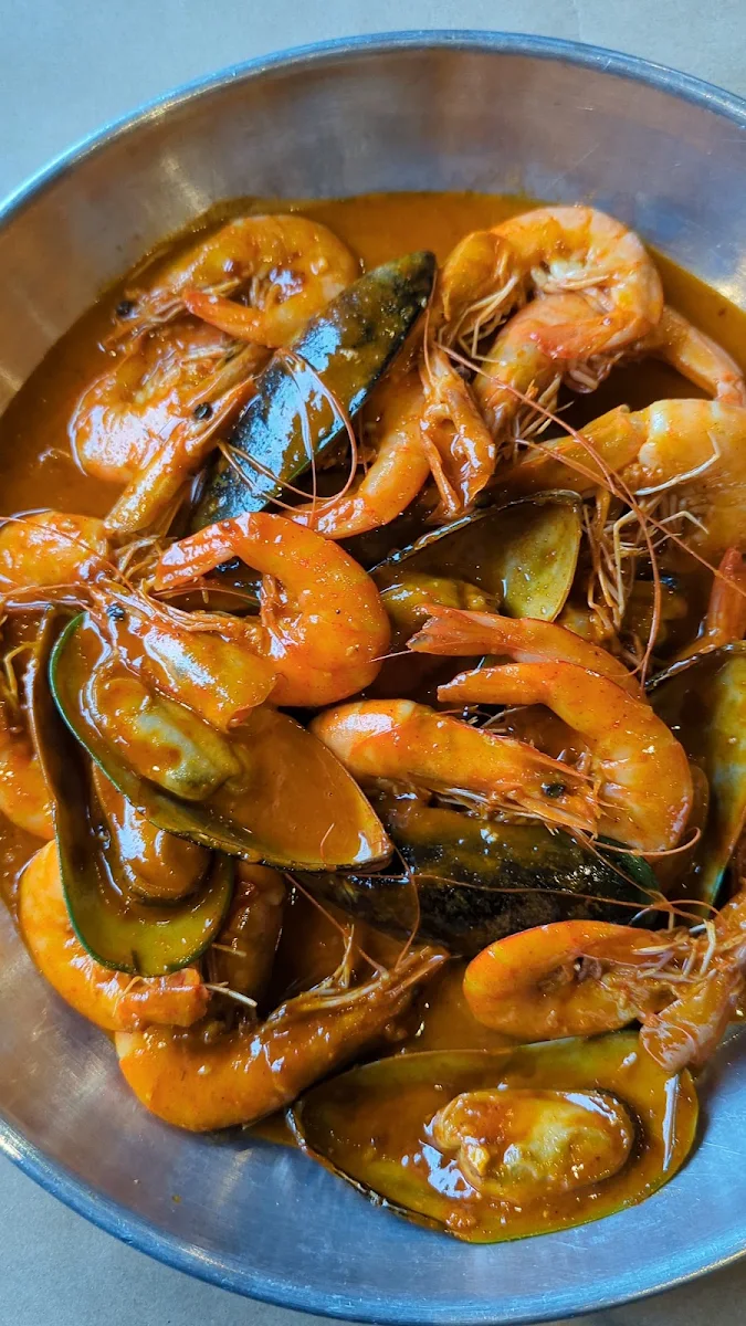 Shrimp and Mussels