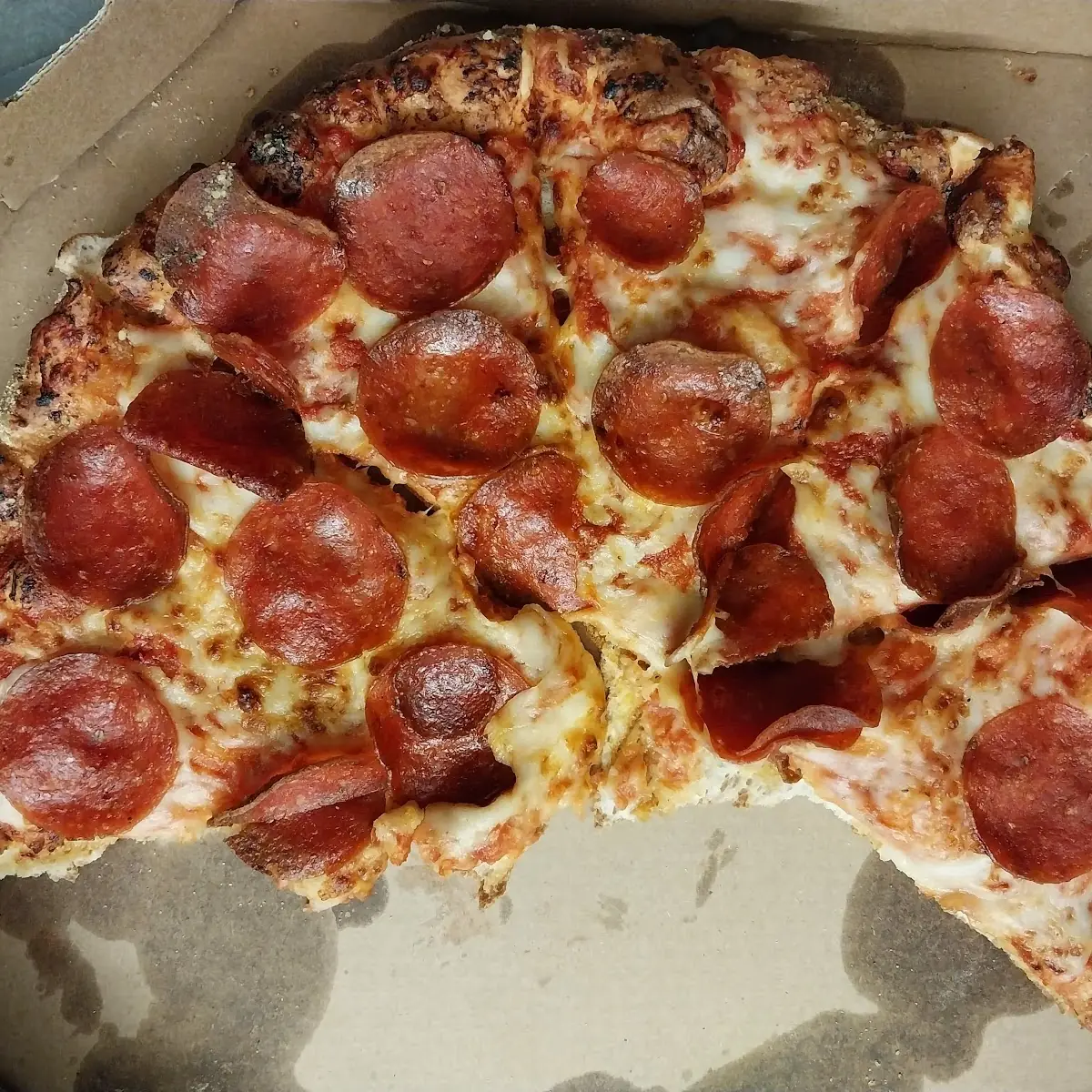 Medium Pepperoni Pizza