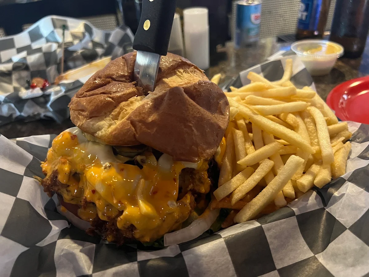 Classic v2 Pound Burger