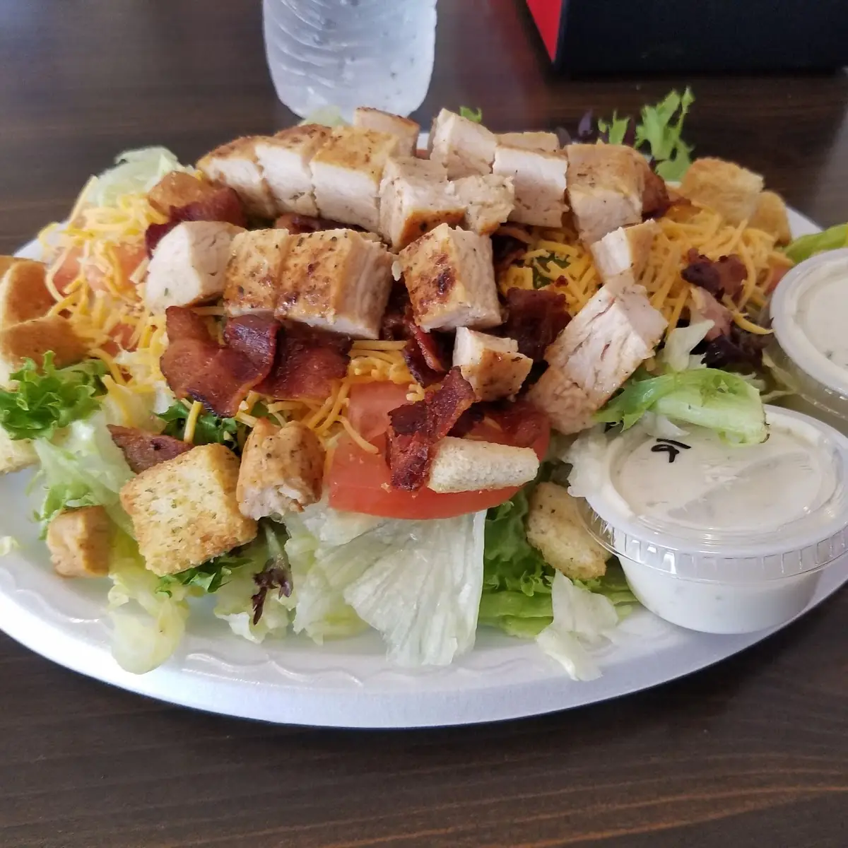 Deluxe Salad with Grilled Chicken