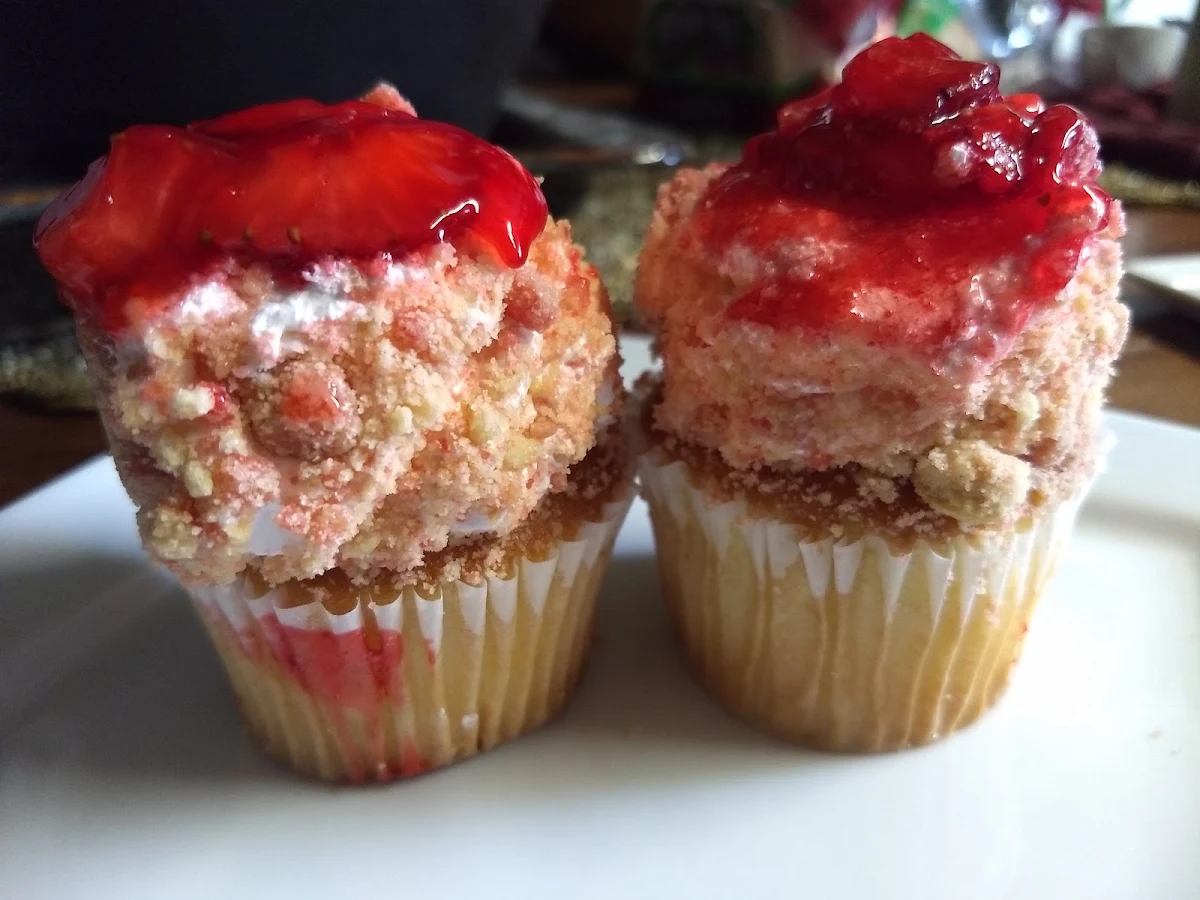 Strawberry Cheesecake Bite