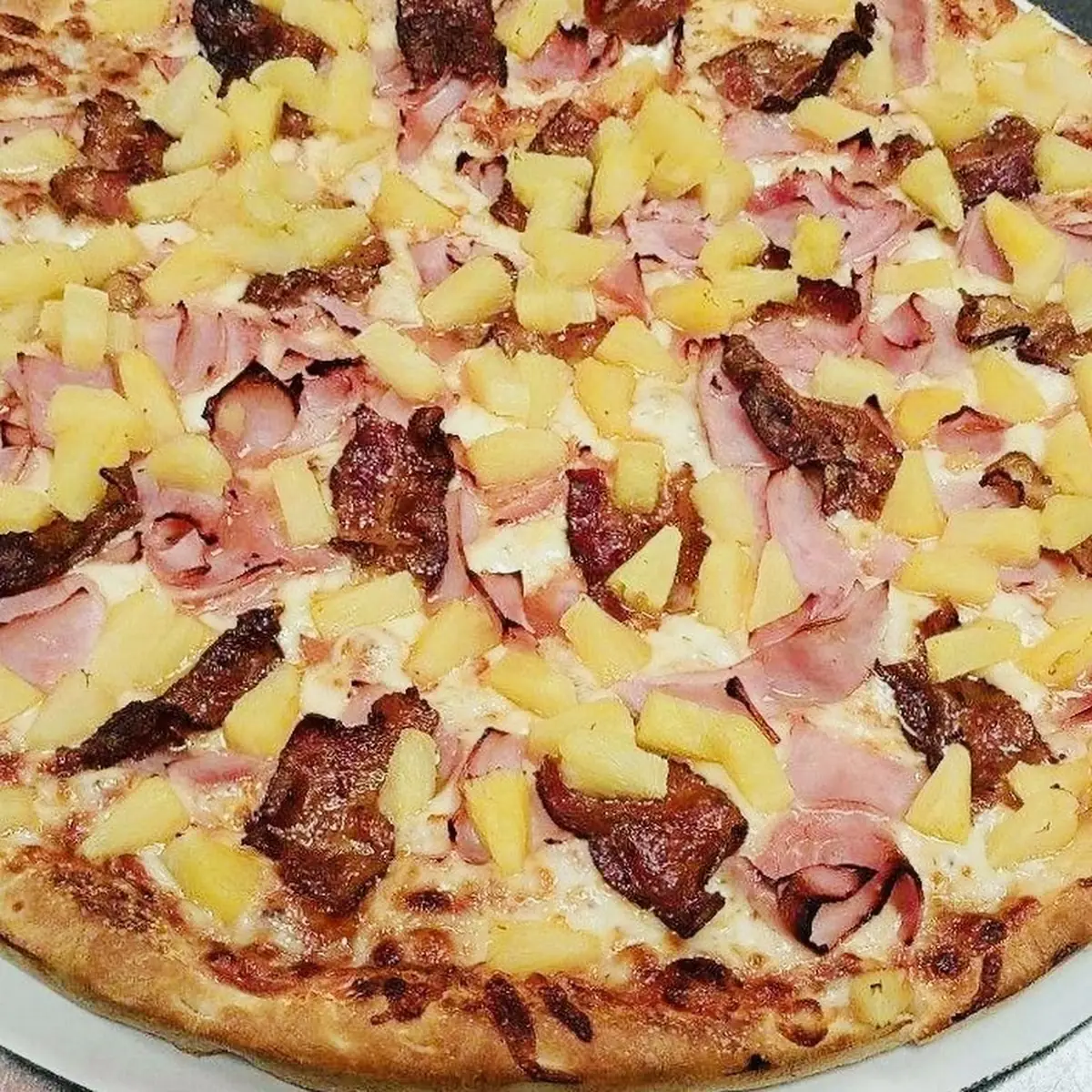 Hawaiian Pizza