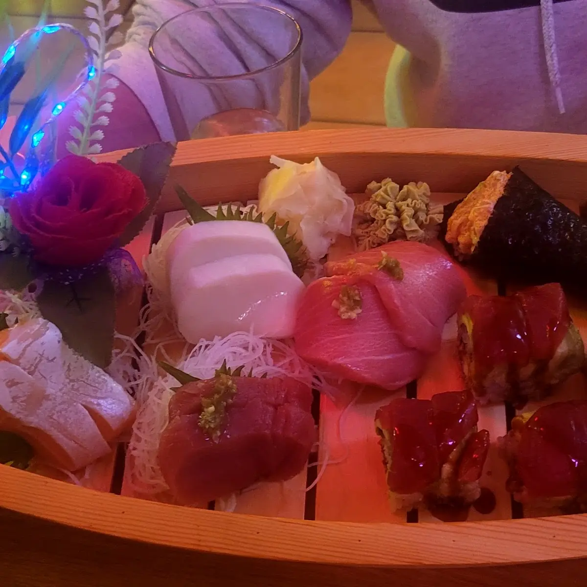 Sushi and Sashimi Combo L