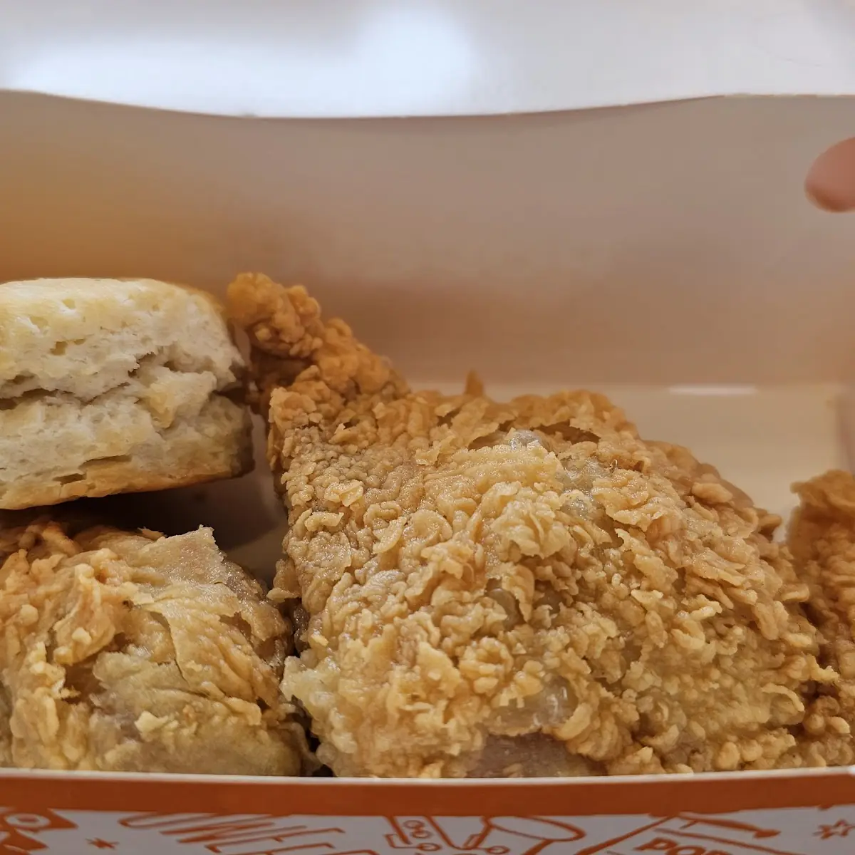 3pc Fried Chicken and Biscuit