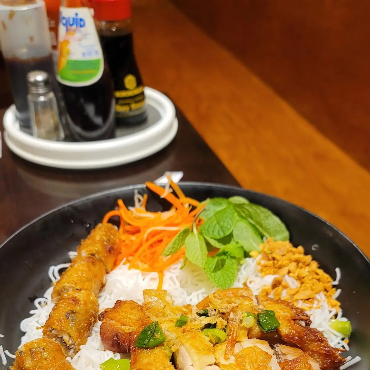 Vermicelli Chicken and Egg Roll