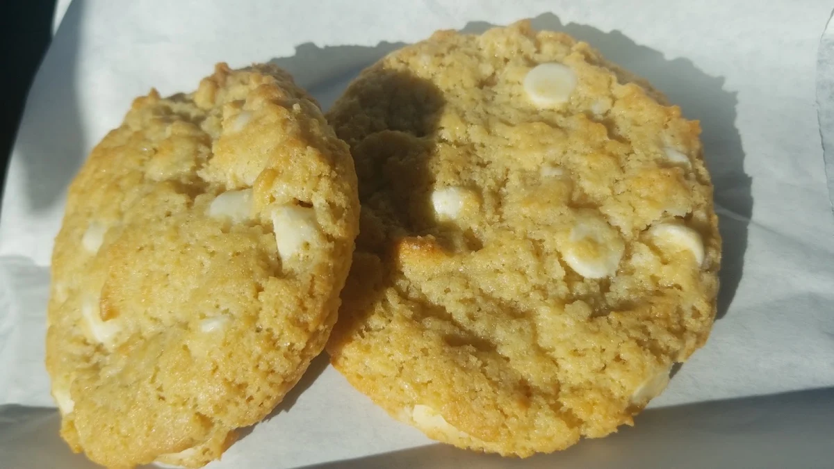 White Chocolate Chip Cookie