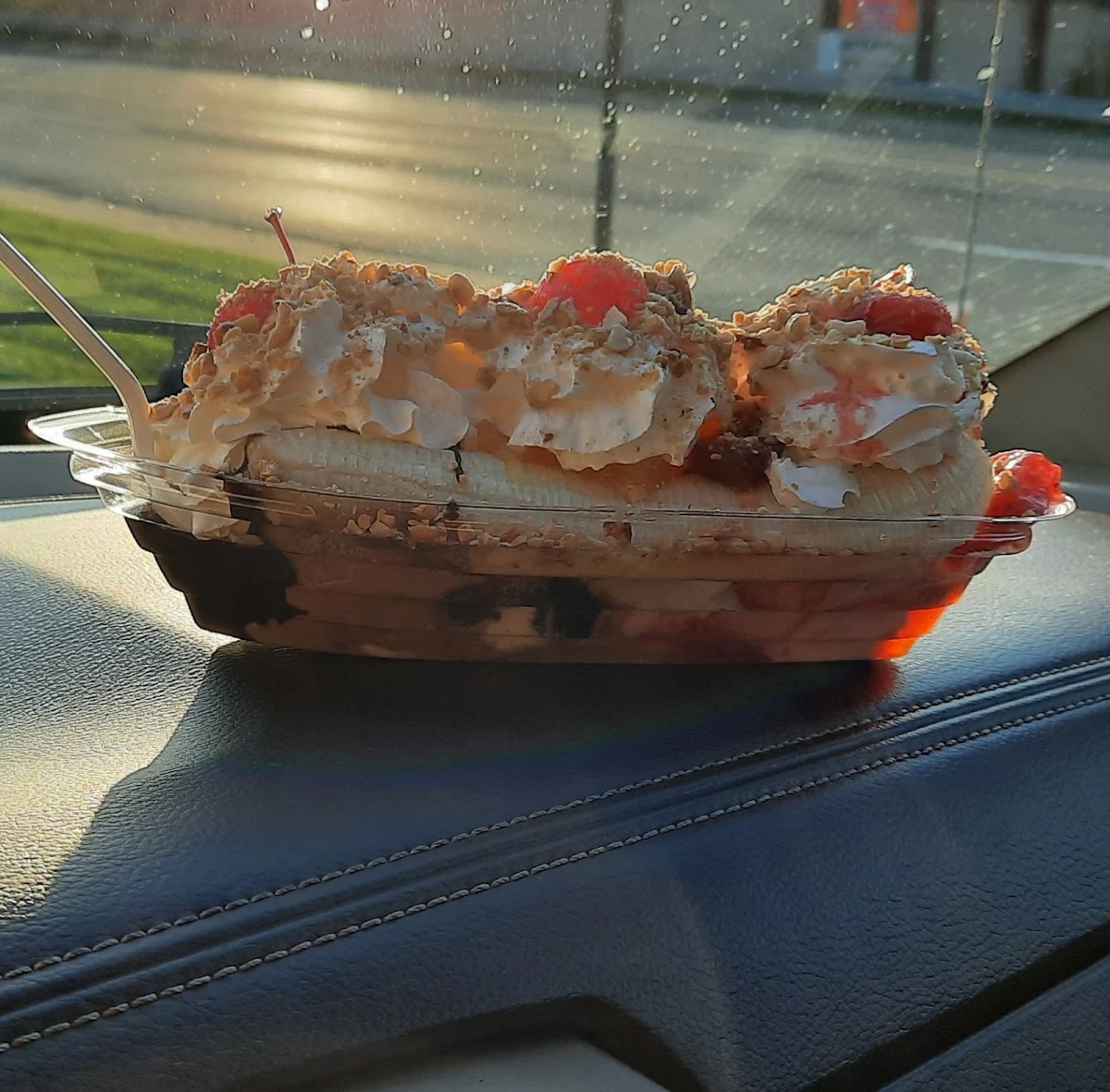Banana Split Traditional