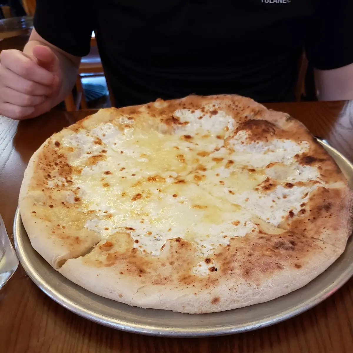 Quattro Formaggi Pizza Individual