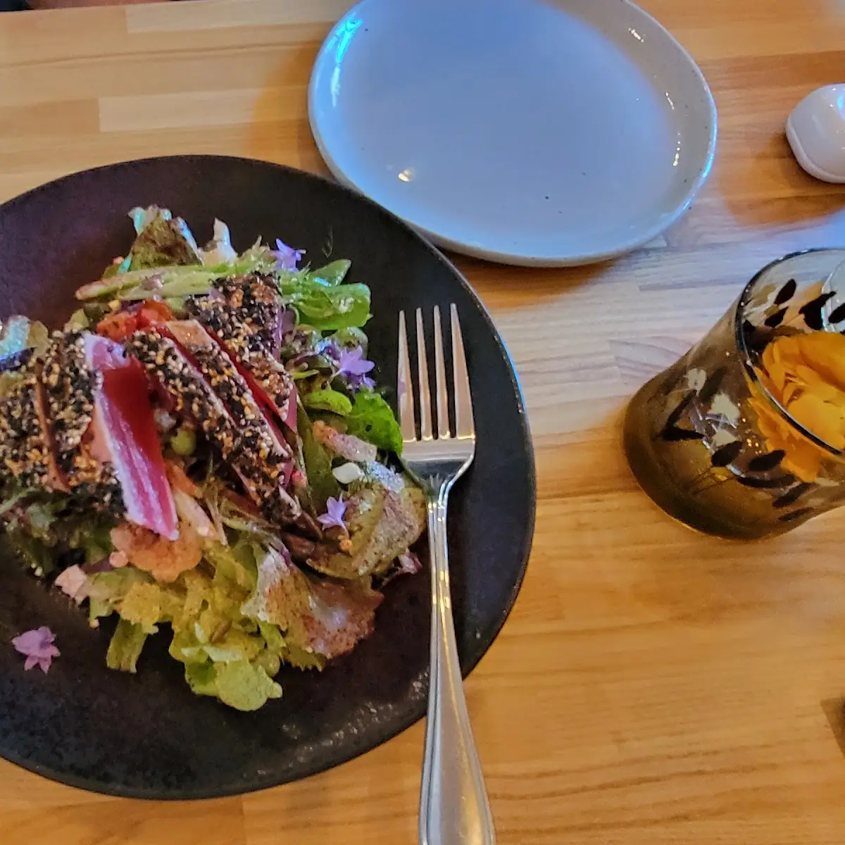 Rusted Seared Tuna Salad