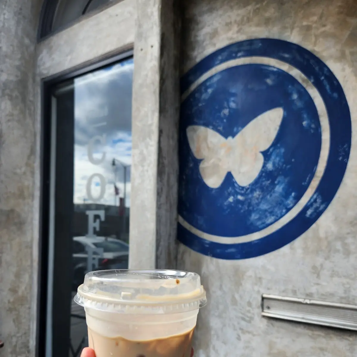 Iced Vanilla Latte