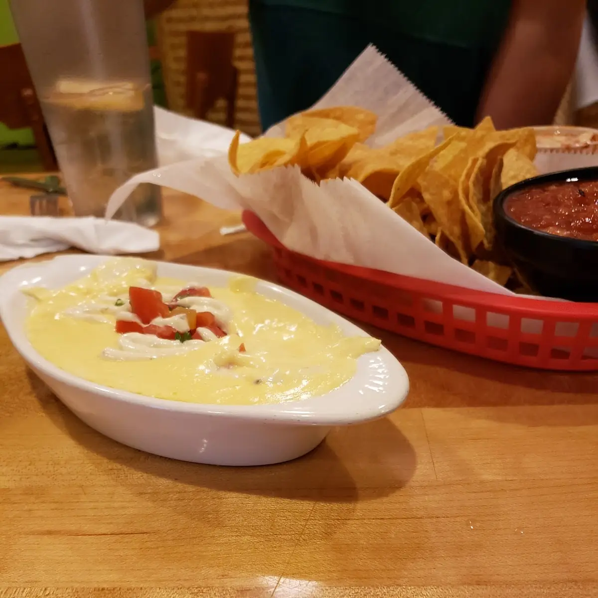 Chips & Queso