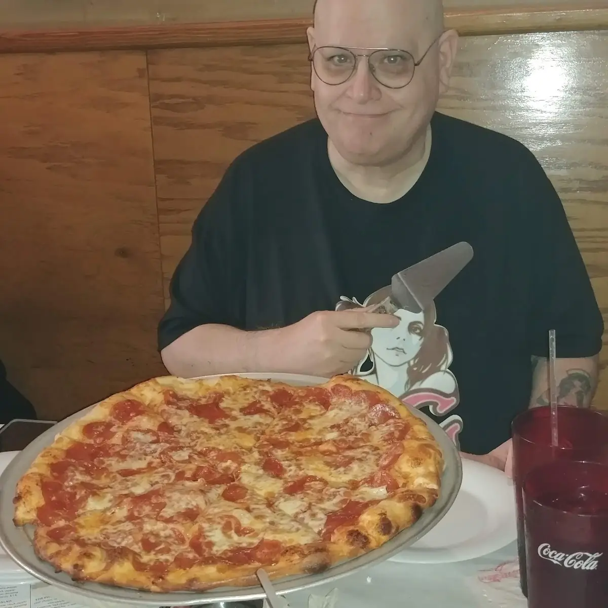 lg Pepperoni Pizza