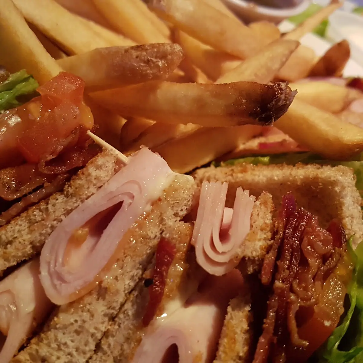 Club Sandwich, Grand Central Sports