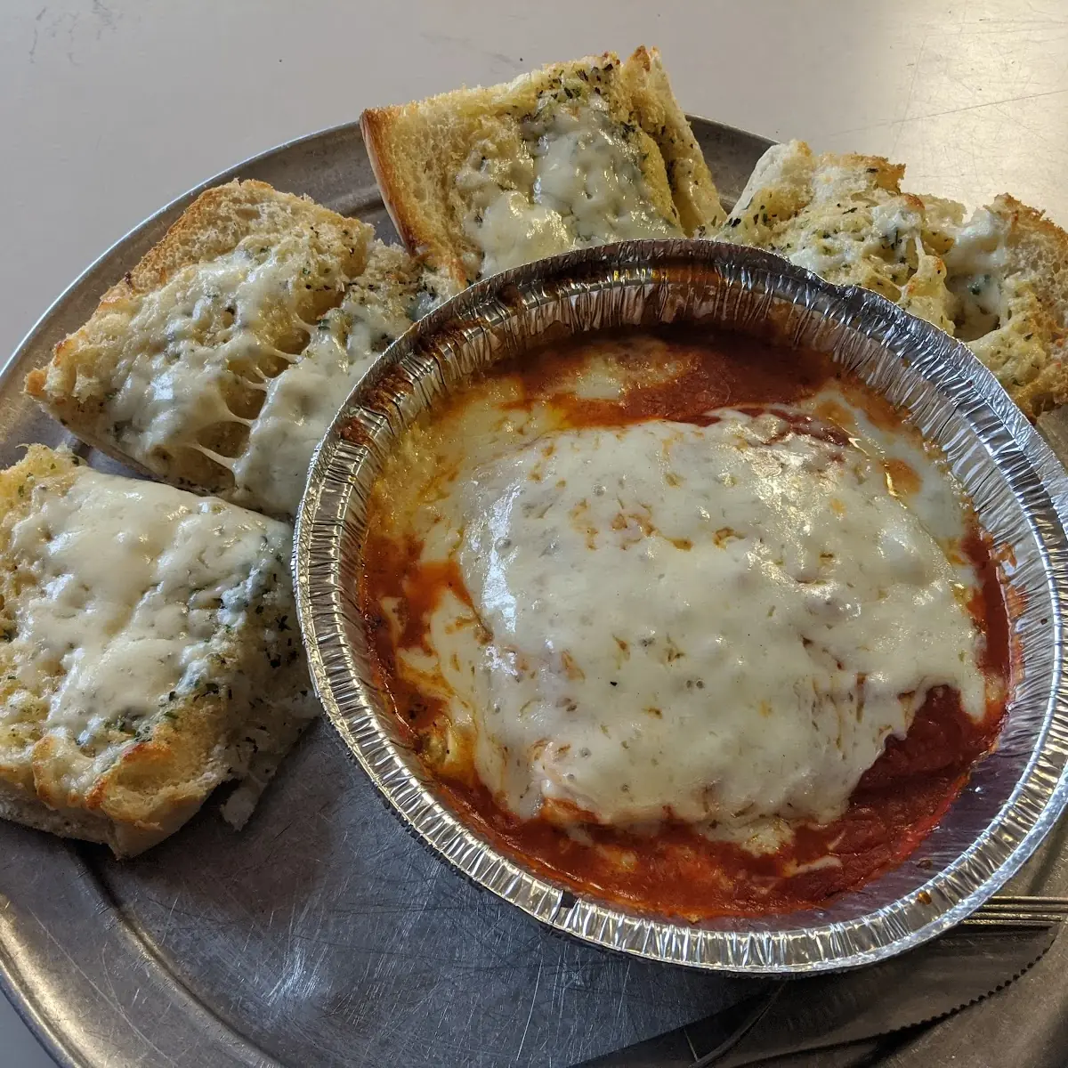 Homemade Lasagna WL Garlic Bread