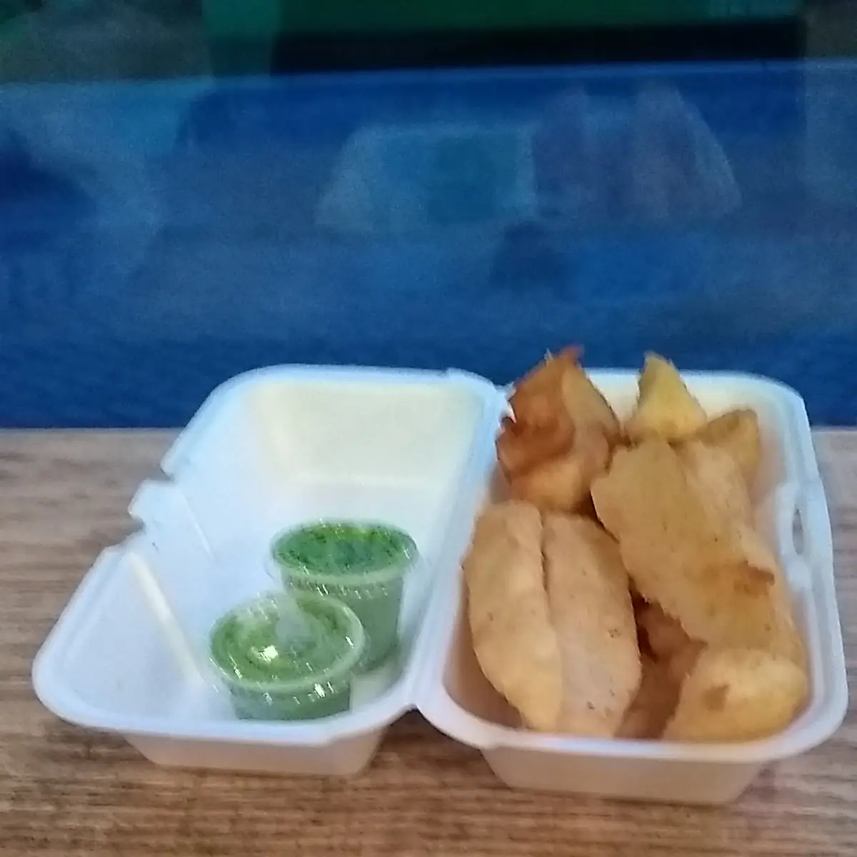 Yucca Frito Con Salsa Verde