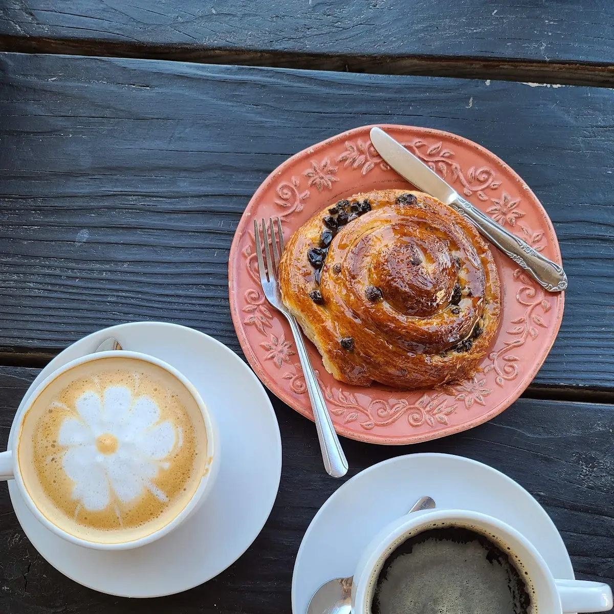 Espresso Americano Coffee Caffe Latte and Cinnamon Bun