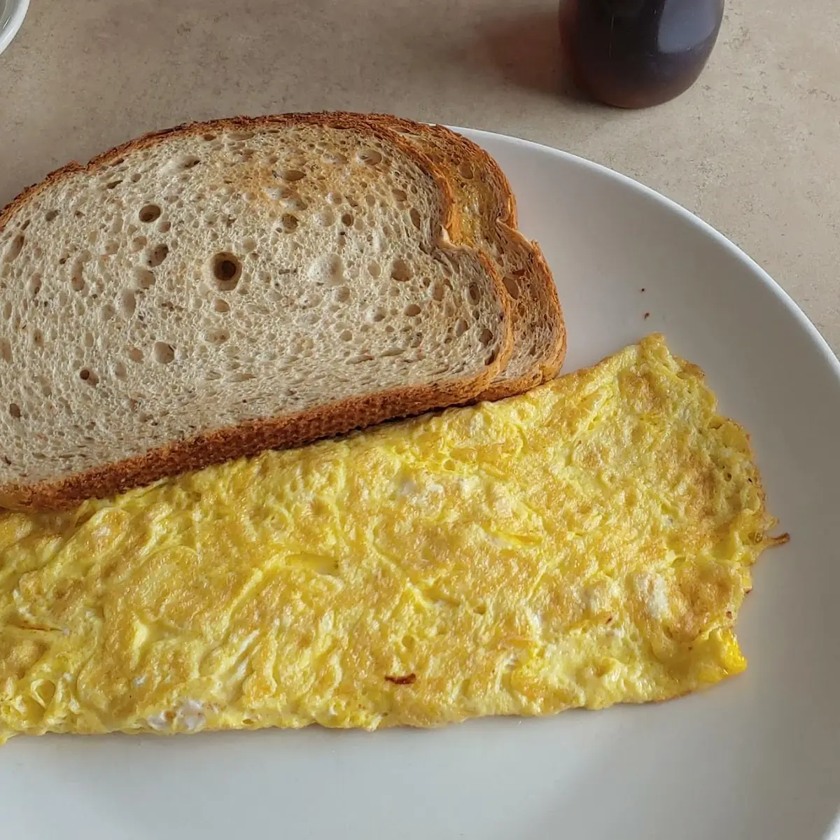 Cheese Omelette with Rye Toast