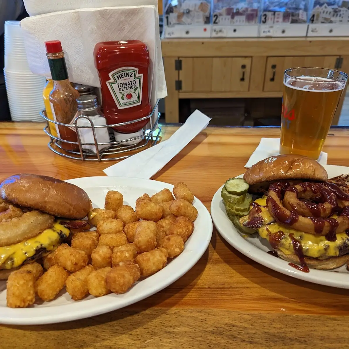 Lumber Jack's Garlic Burger