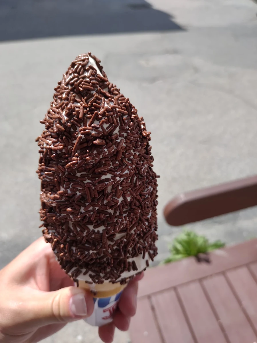 Medium Maple Soft Serve Cone w Chocolate Sprinkles