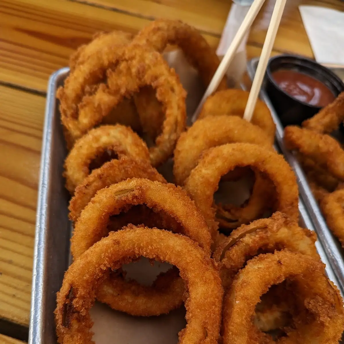 Crispy Onion Rings with Ranch
