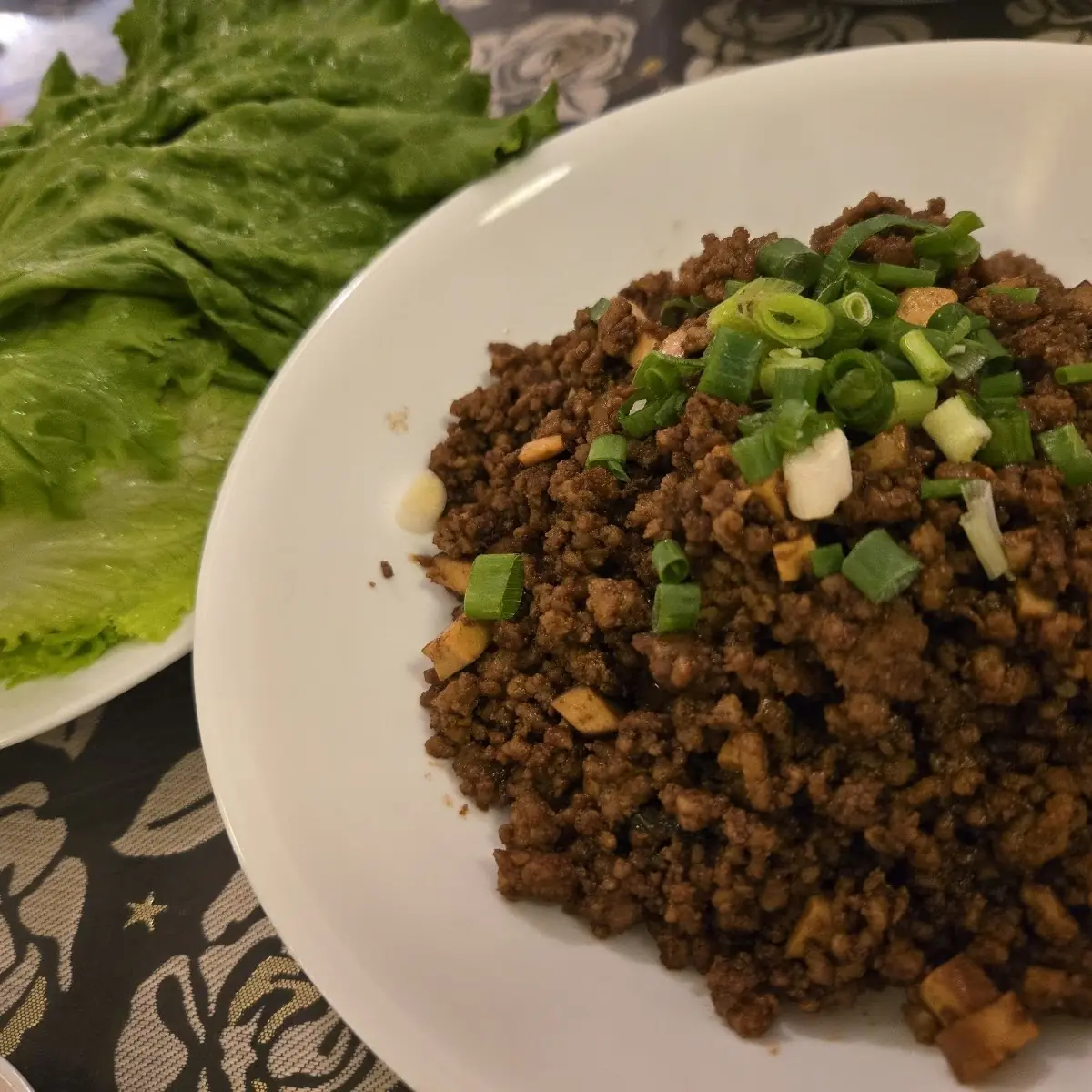 Lettuce Wrap with Tofu & Pork