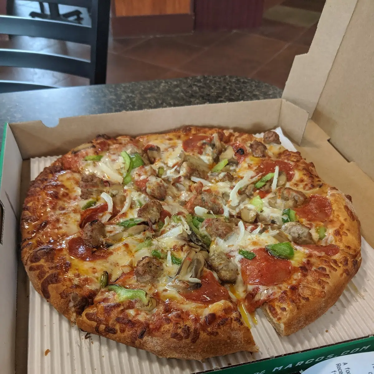 Deluxe Pizza