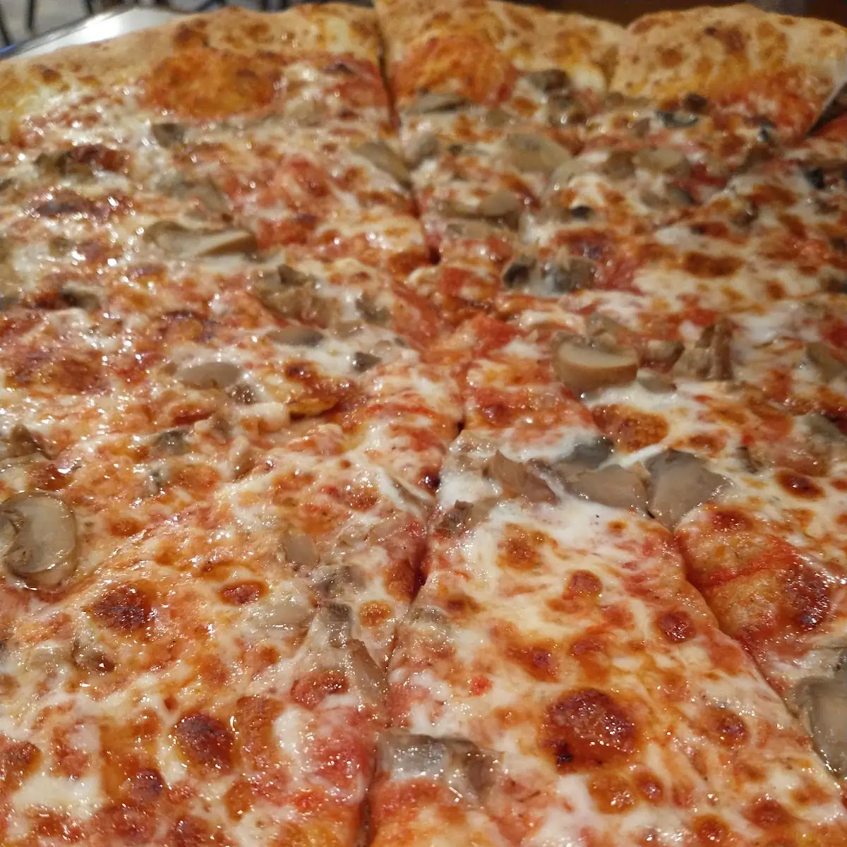 Mushroom Pizza Hand Tossed