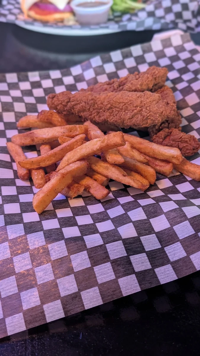 Thunder Dome Crunch Chicken Tenders, Vic Social