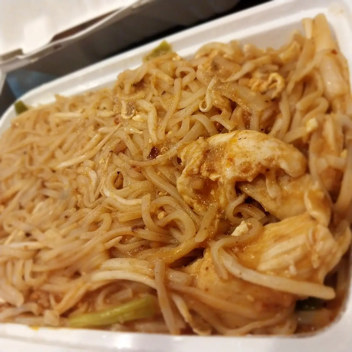Chicken Pad Thai Noodles