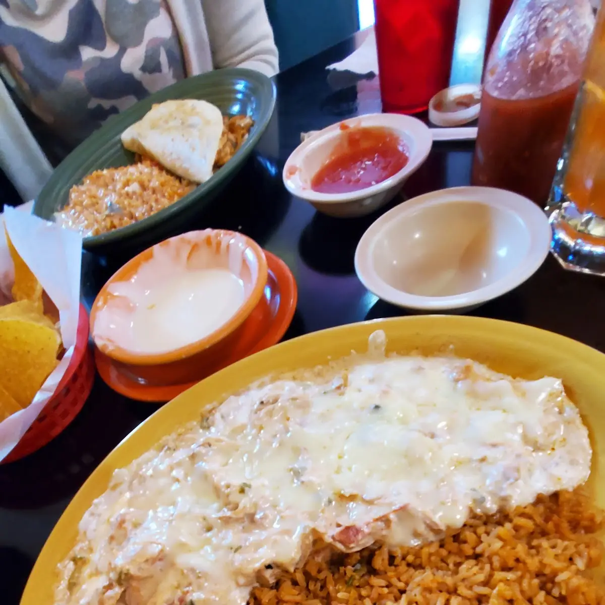 Queso Grilled Chicken Fajitas