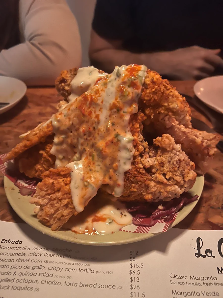 Barramundi Wings, La Cholita
