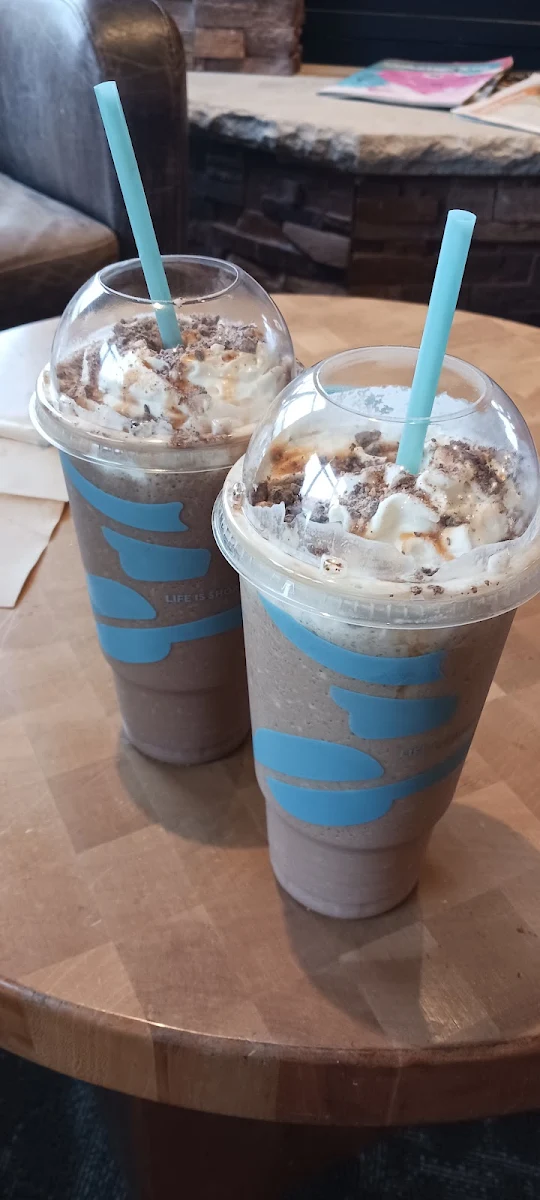 Turtle Mocha Caribou Cooler Blended Beverage