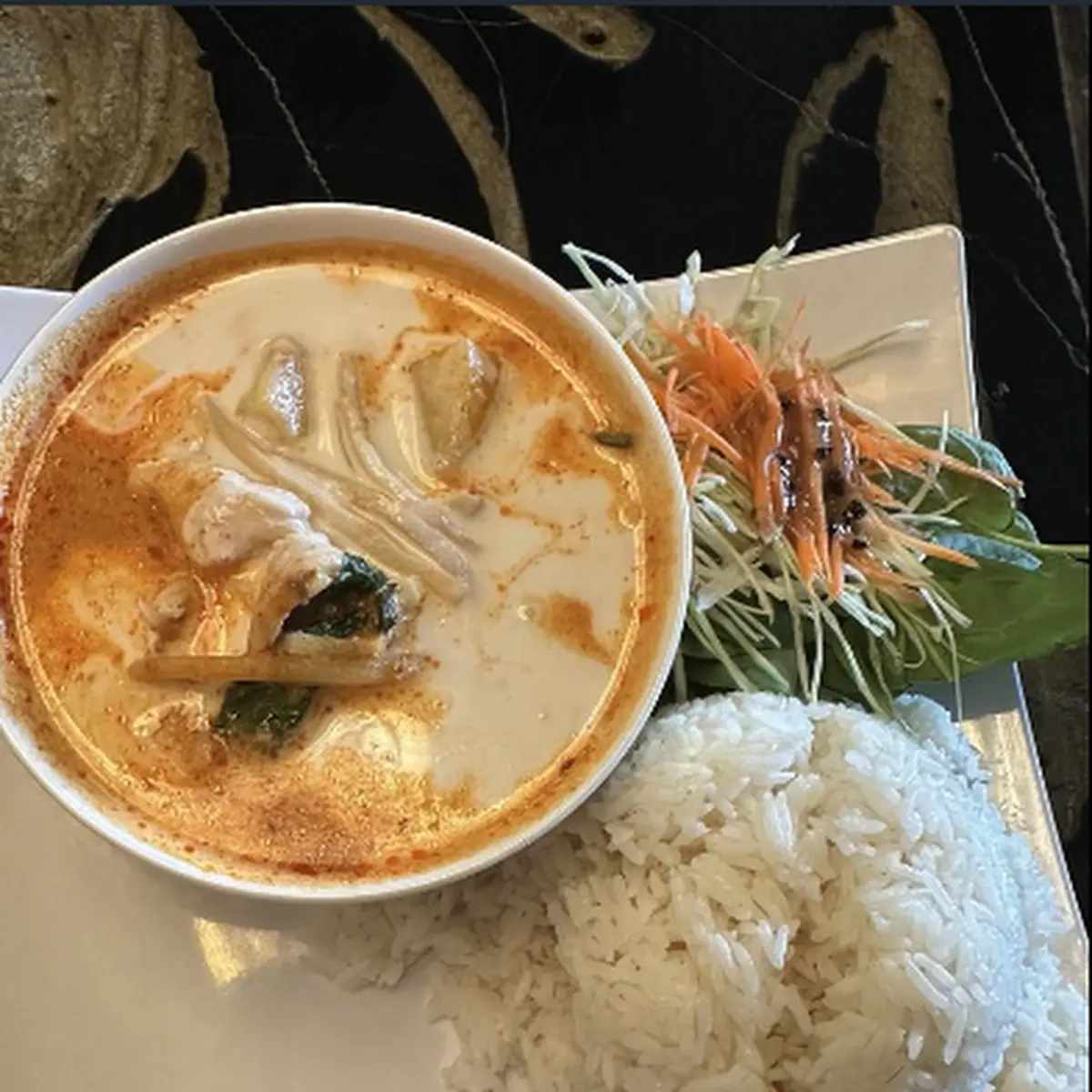 Green curry with Salmon