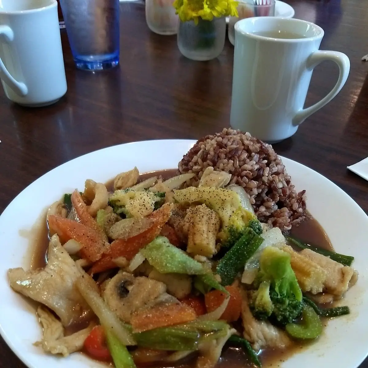 Garlic Pepper Chicken with Brown Rice