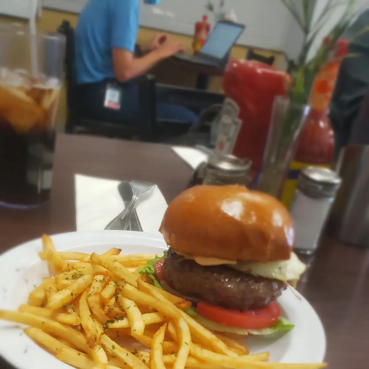 The Rusty Pot Burger