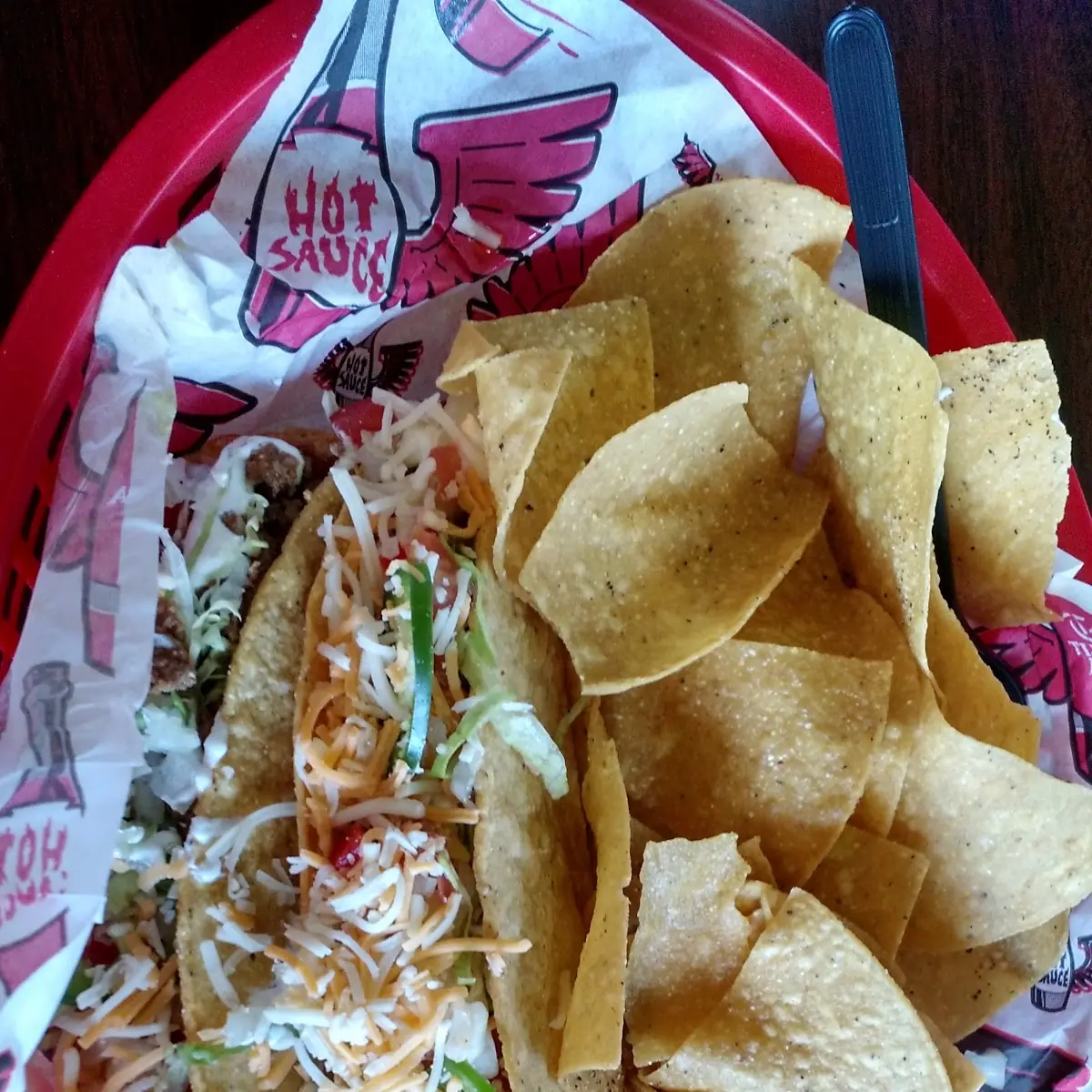 Hard Tacos