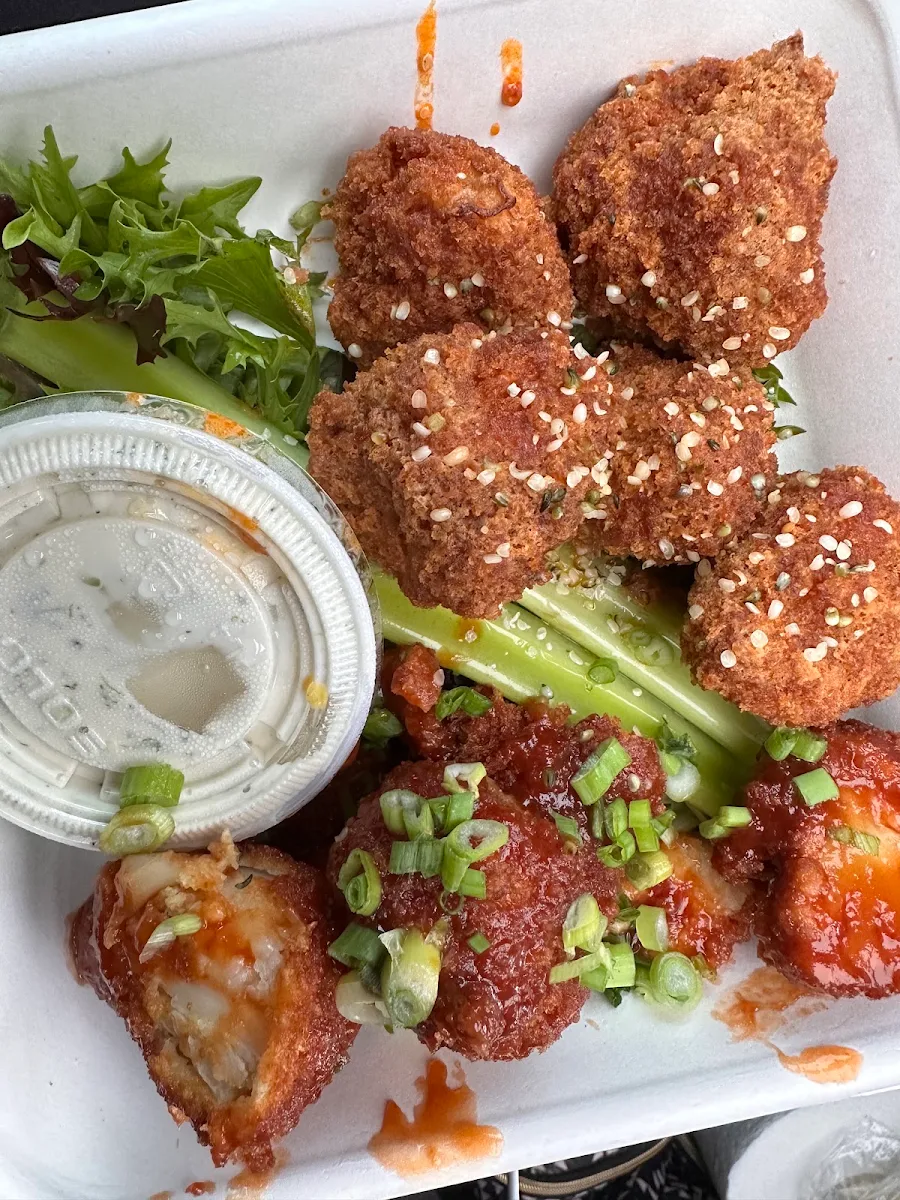 Buffalo Cauliflower, Fresh Kitchen + Juice Bar