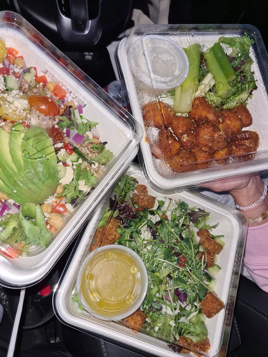 Cauliflower Bites, Fresh Kitchen + Juice Bar