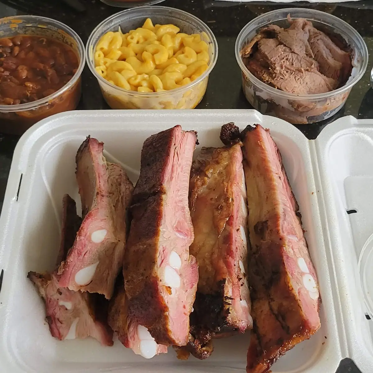 Pork Ribs Mac and Cheese