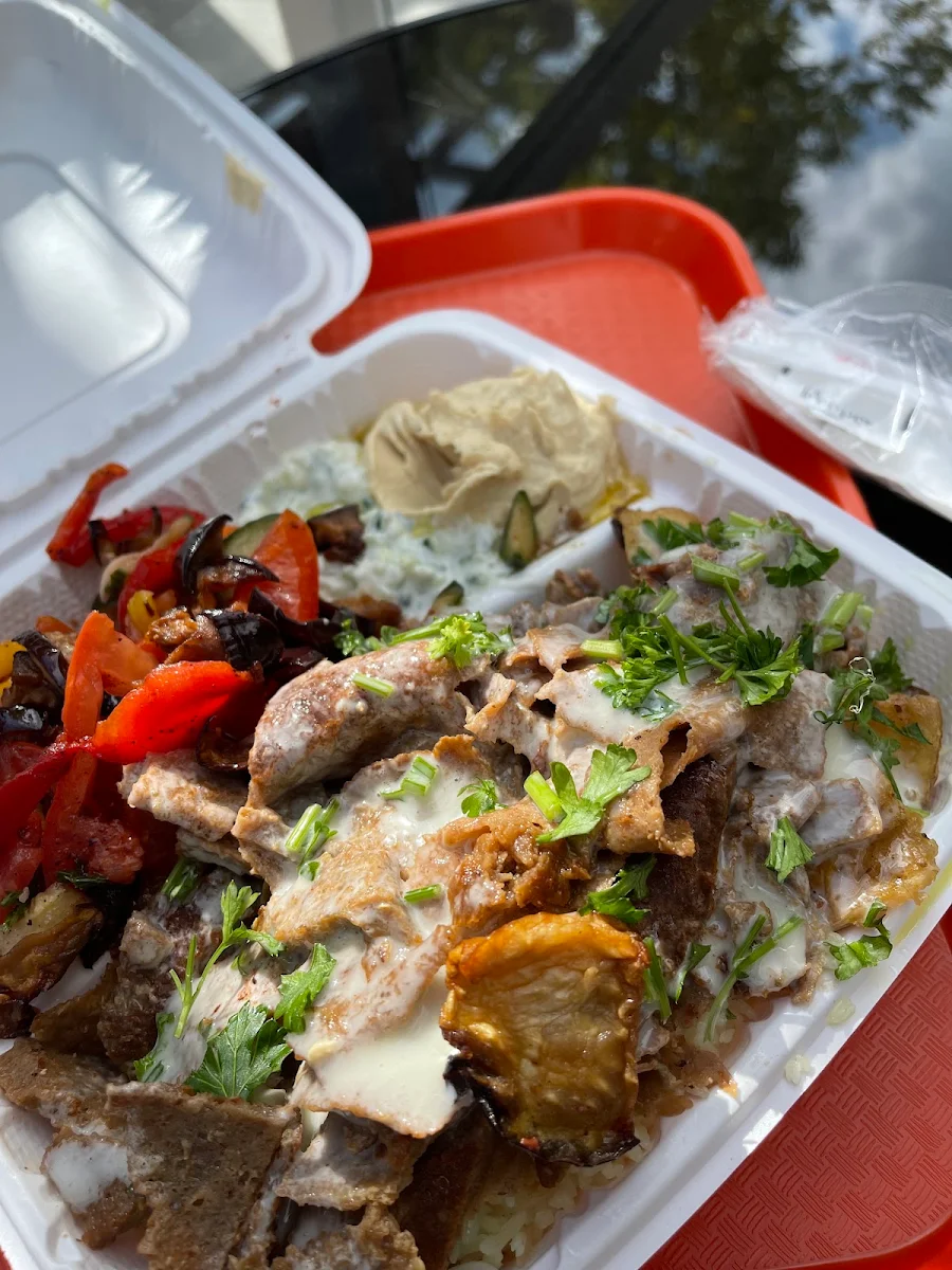 Mixed Donair & Chicken Platter